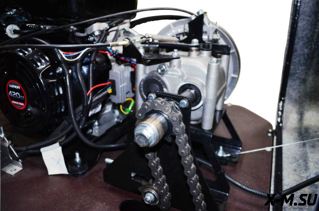 Реверс - редуктор КОЙРА (задний ход). Для буксировщиков с двухопорной станиной вариатора "САФАРИ"